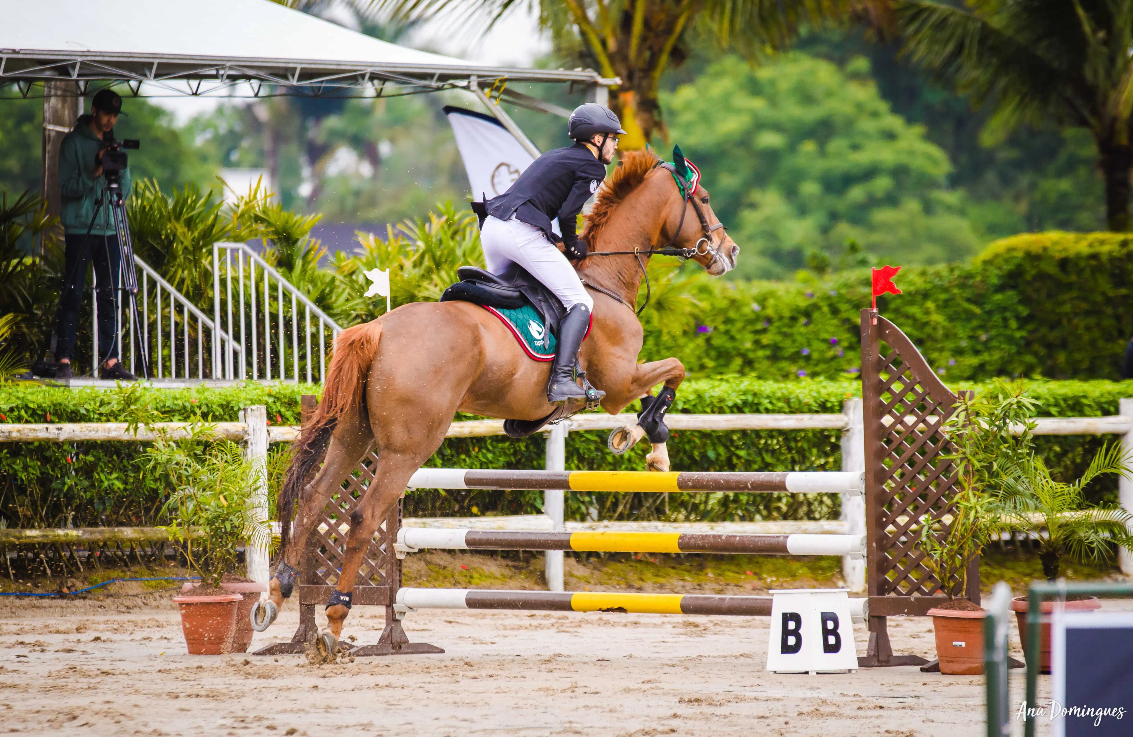 Roberto saltando com Anneke